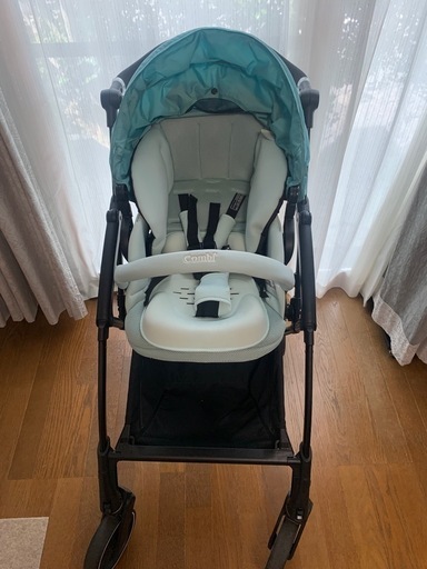 【美品】Combi  コンビ　ベビーカー　