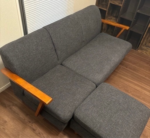 NOCE3人掛けソファ　オットマンつき