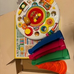 アンパンマン　たっちしてタッチ　テーブル　おもちゃ