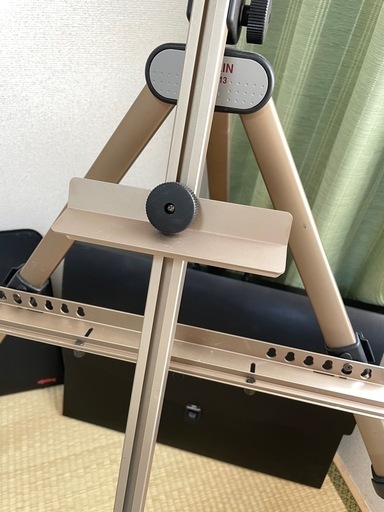 4点セット イーゼル、B3図面ケース、50cm定規　ホルベイン　NO.WL-113 ニューシルバーイーゼル シャンパンゴールド　絵の具