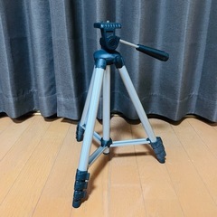 カメラスタンド　三脚