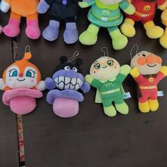 新品未使用 ぬいぐるみセット（アンパンマン御一行）: 2400円 受け取りに来れる方お待ちしております。の画像
