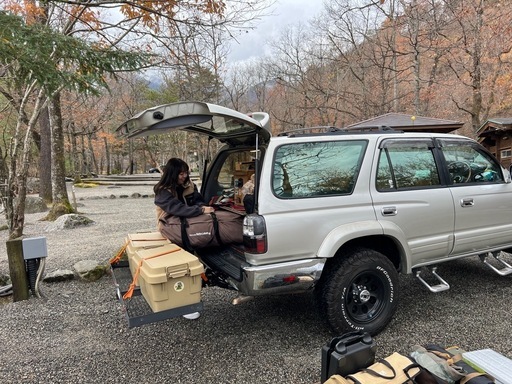 CURT製　ヒッチキャリア