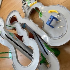トミカ　山道ドライブ