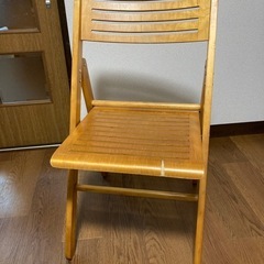 折りたたみ　木製チェア