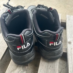 FILA スニーカーの画像