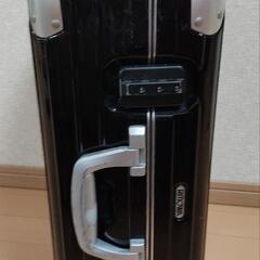 RIMOWA　リモワ　リンボ　２輪　キャリーケース　スーツケース　機内持込みの画像