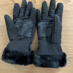 冬用手袋の画像