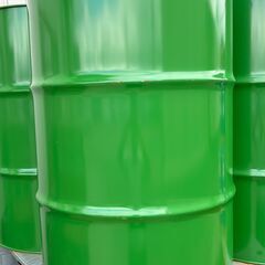 200L　鉄製　空ドラム缶（中古）匂いやへこみもなく綺麗です　１缶あたり２０００円　数缶在庫ありの画像