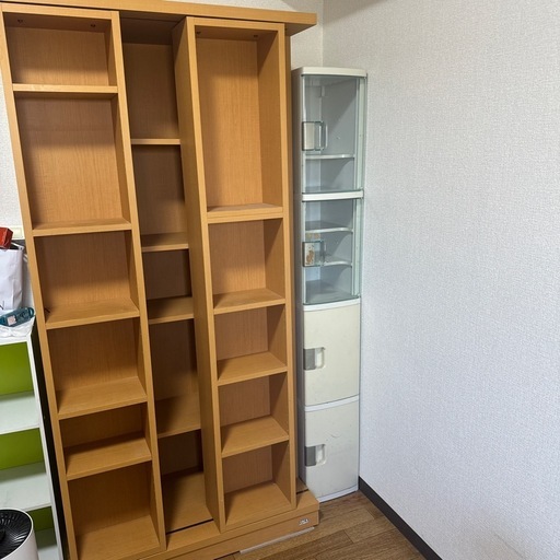 スライド式本だな