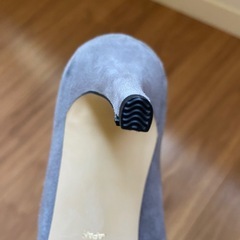 ロッシーニ　パンプスの画像