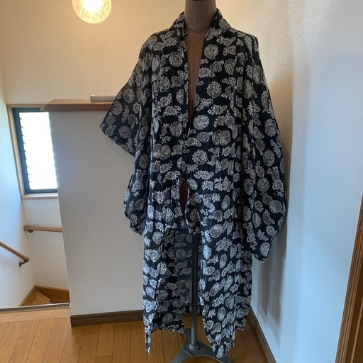 古布 藍染め　藍染　浴衣　着物　リメイク　生地　アンティーク　ヴィンテージ 蔵出し 初出品 はぎれ ハギレ 洋服