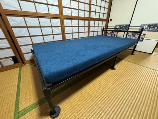 美品シングルベッド
