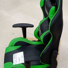 ★ジモティ割あり★  ゲーミングチェア グリーン／ブラック H98×D60×W69 クリーニング済み TJ8572の画像