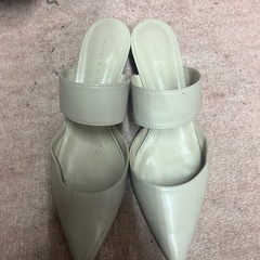 CHARLES&KEITH パンプス 23.5cmの画像