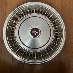 美品‼︎旧型車のタイヤキャップの画像