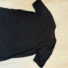 GUESS ×キティーちゃんコラボ Tシャツの画像