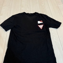 GUESS ×キティーちゃんコラボ Tシャツ