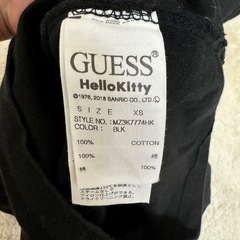 GUESS ×キティーちゃんコラボ Tシャツの画像