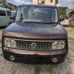 日産　CUBE e-4wd