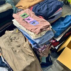 9月末まで古着１着３０円　USED CLOTHES フリマサイト...