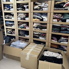 9月末まで古着１着３０円　USED CLOTHES フリマサイトを使って副業などを始めたい方におすすめ!!の画像