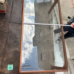 ガラステーブルの画像