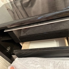 ブラック木目調鏡面TVボードの画像