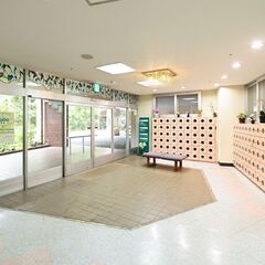 介護職員募集！正職員　しあわせの園の画像