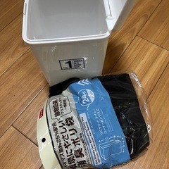 女性用ミニゴミ箱(何かと同時購入で無料)の画像