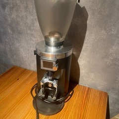 グラインダー、コーヒー
ミル　