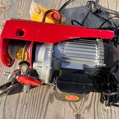 新品電動ホイストの画像