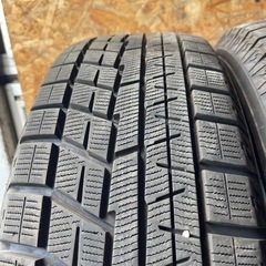 極上タイヤ　YOKOHAMA ヨコハマ　IG60 215/65R16 スタッドレス　タイヤ　2022年製　16インチの画像