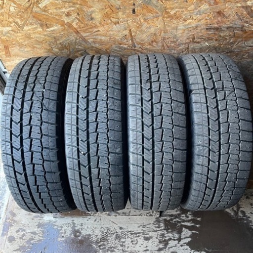 極上タイヤ　DUNLOP ダンロップ　WM02 205/60R16 スタッドレス　タイヤ　2022年製　16インチ