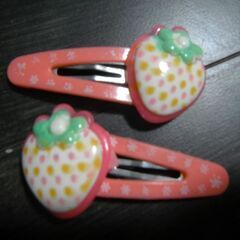 【新品】ガーリー　ヘアクリップ　キッズ　子供　女の子　髪留め　おまけ付の画像