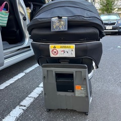 フィックスタイプ　チャイルドシート　コンビの画像