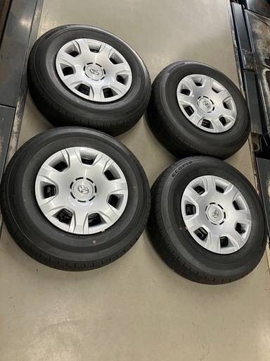 ハイエース トヨタ　スチールホイール 6H エコピア　新車外し　24年2週　ホイールキャップ付き