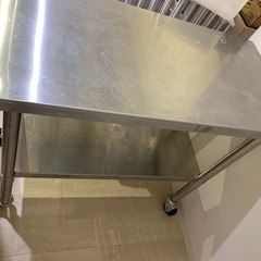 キャスター付き作業台の画像