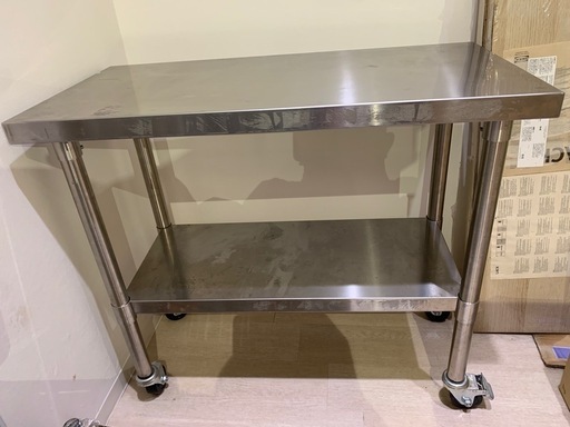 キャスター付き作業台