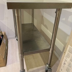 キャスター付き作業台の画像