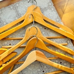 【美品】木製ハンガー 1〜10本の画像