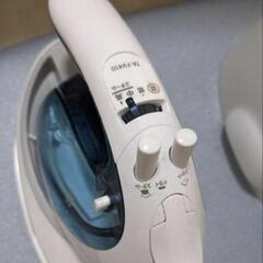 アイロン、アイロン台の画像