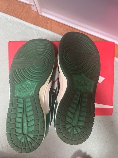 ナイキ　DUNK　LOW RETRO se　24cm