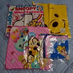［未使用］かけ紐と記名欄のあるタオルハンカチ4枚セット(ディズニ...