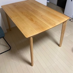 ダイニングテーブル120センチの画像