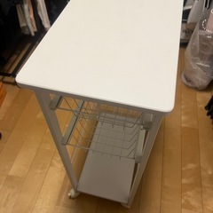 スチールラック　ホワイト