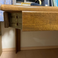 ダイニングテーブルの画像