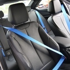 BMW i8風ブルーシートベルトの画像