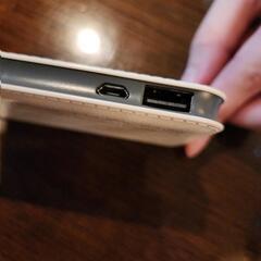 abee モバイルバッテリーの画像