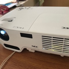⚫️NEC プロジェクター NP41ホームシアターの画像
